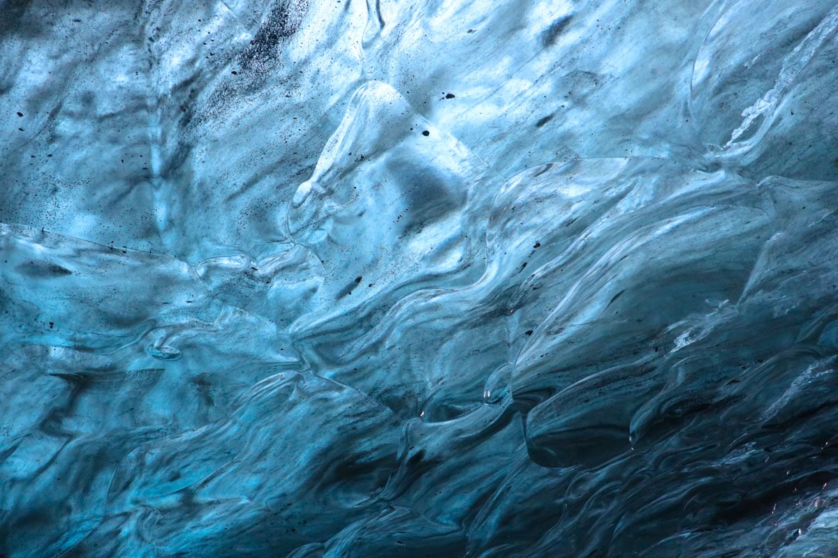 Ice cave en Islande, une grotte bleue