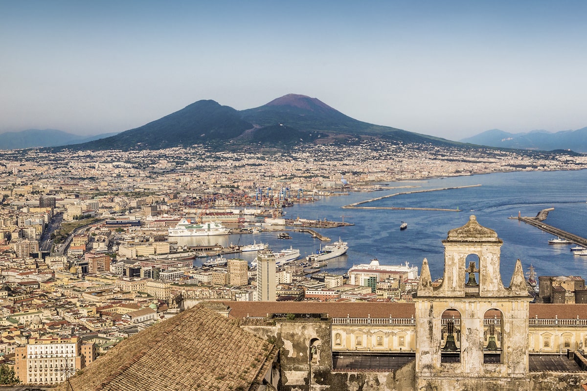 Vue générale de Naples et du Vésuve