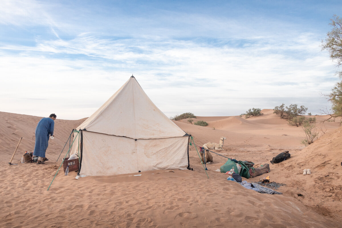 Tente dans le désert