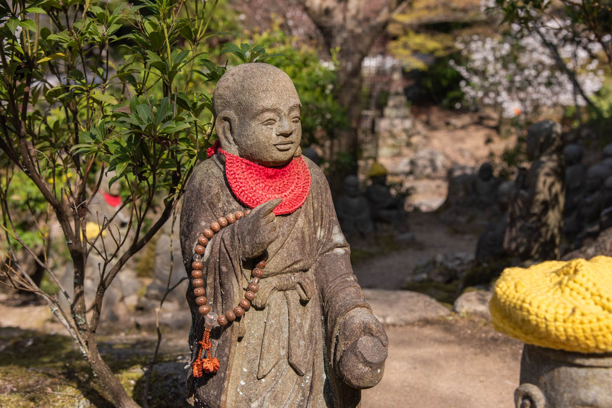 miyajima-daisho-in-statue
