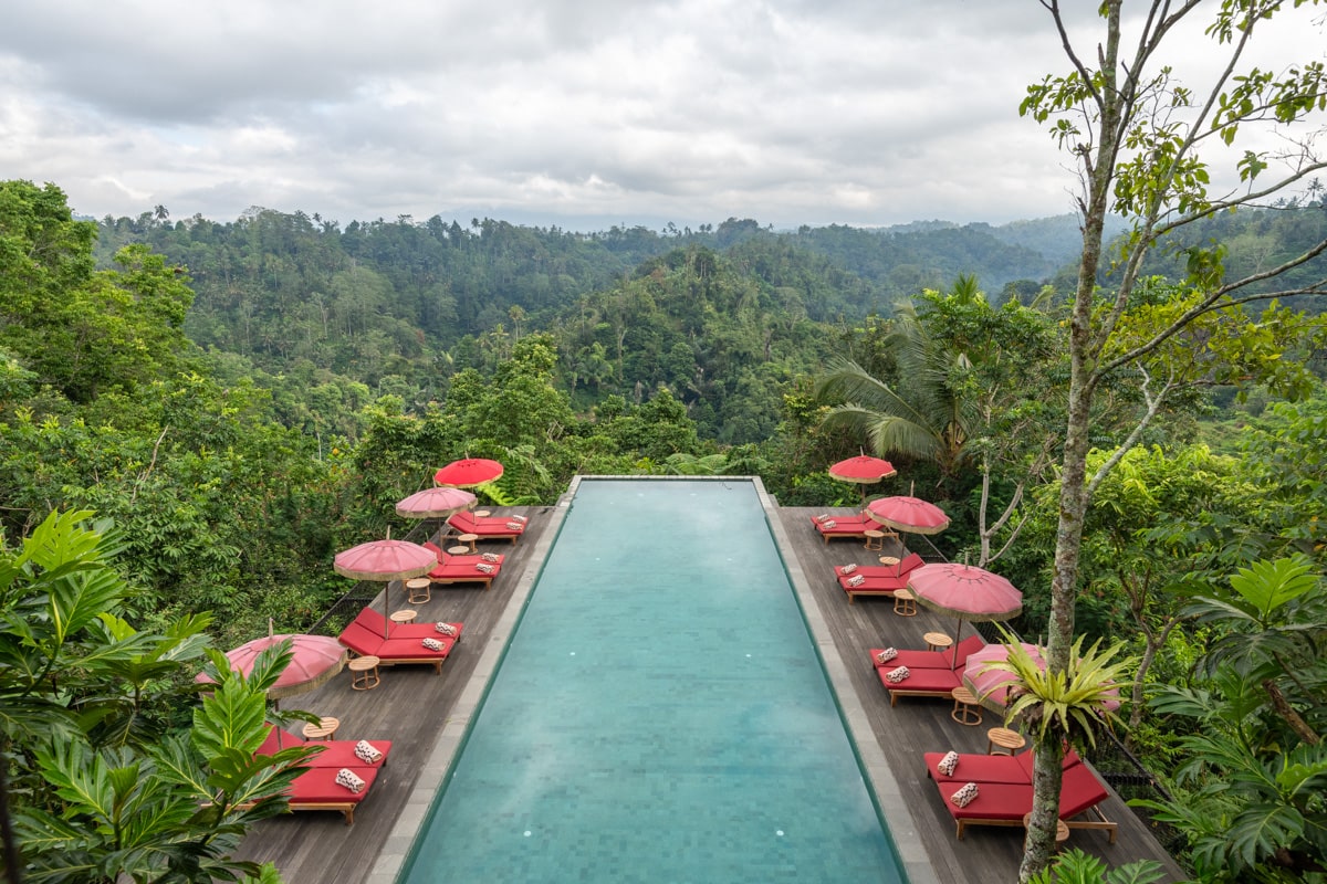 Grande piscine de l'hôtel Buhan