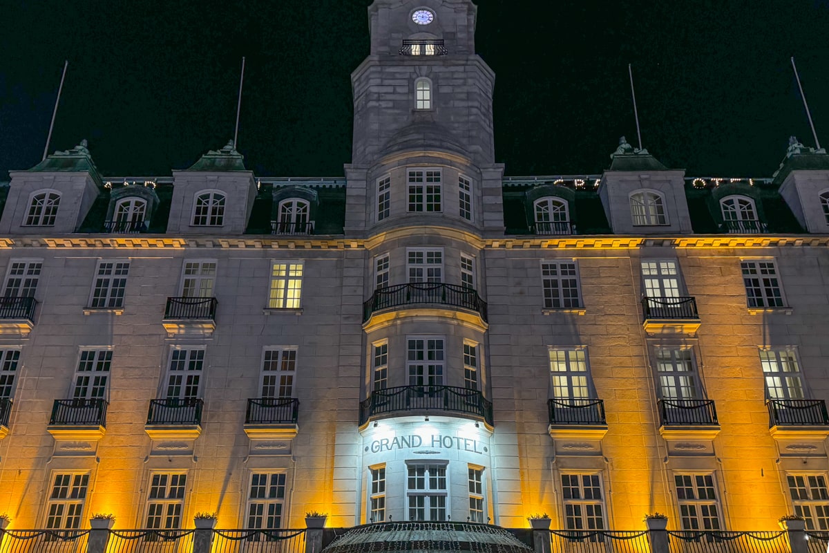 Façade du Grand Hotel à Oslo