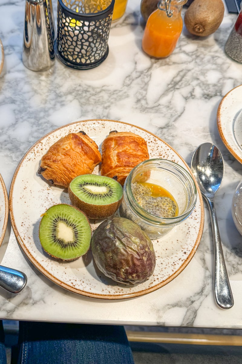 Petit-déjeuner au Karl Johan Hotel à Oslo