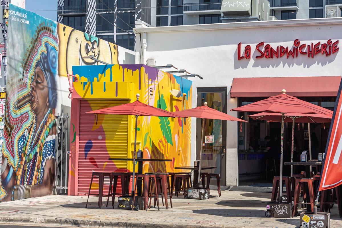 Façade de la Sandwicherie à Miami