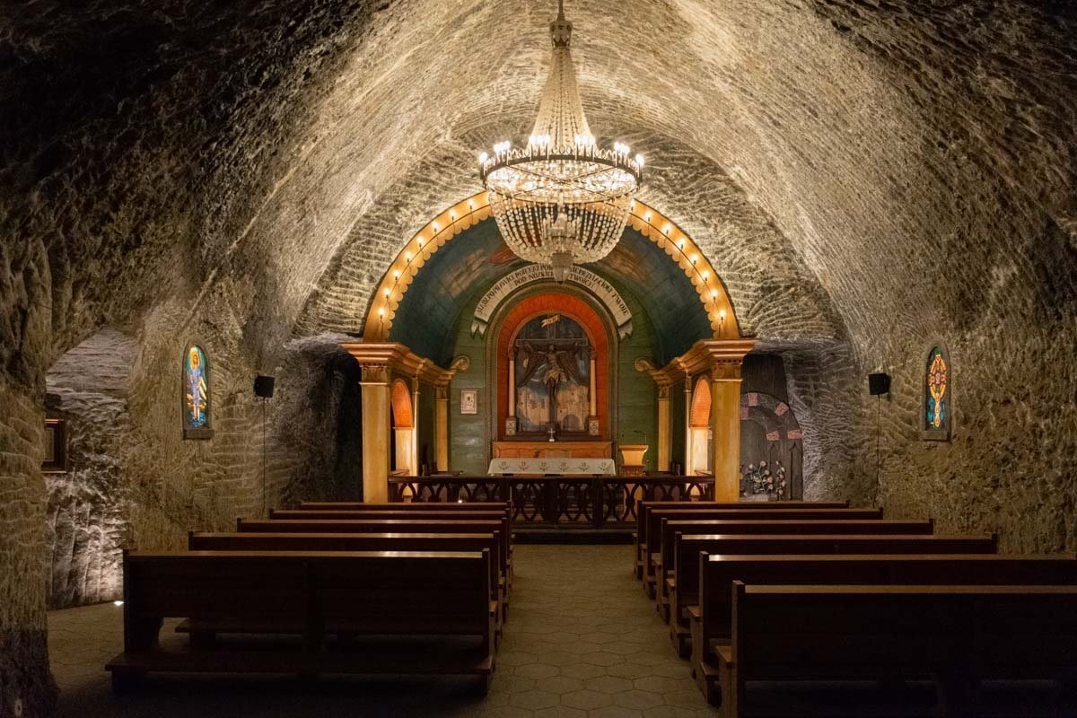 Chapelle dans la mine de sel de Wieliczka à Cracovie