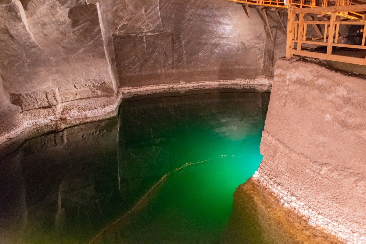 Lac salin souterrain