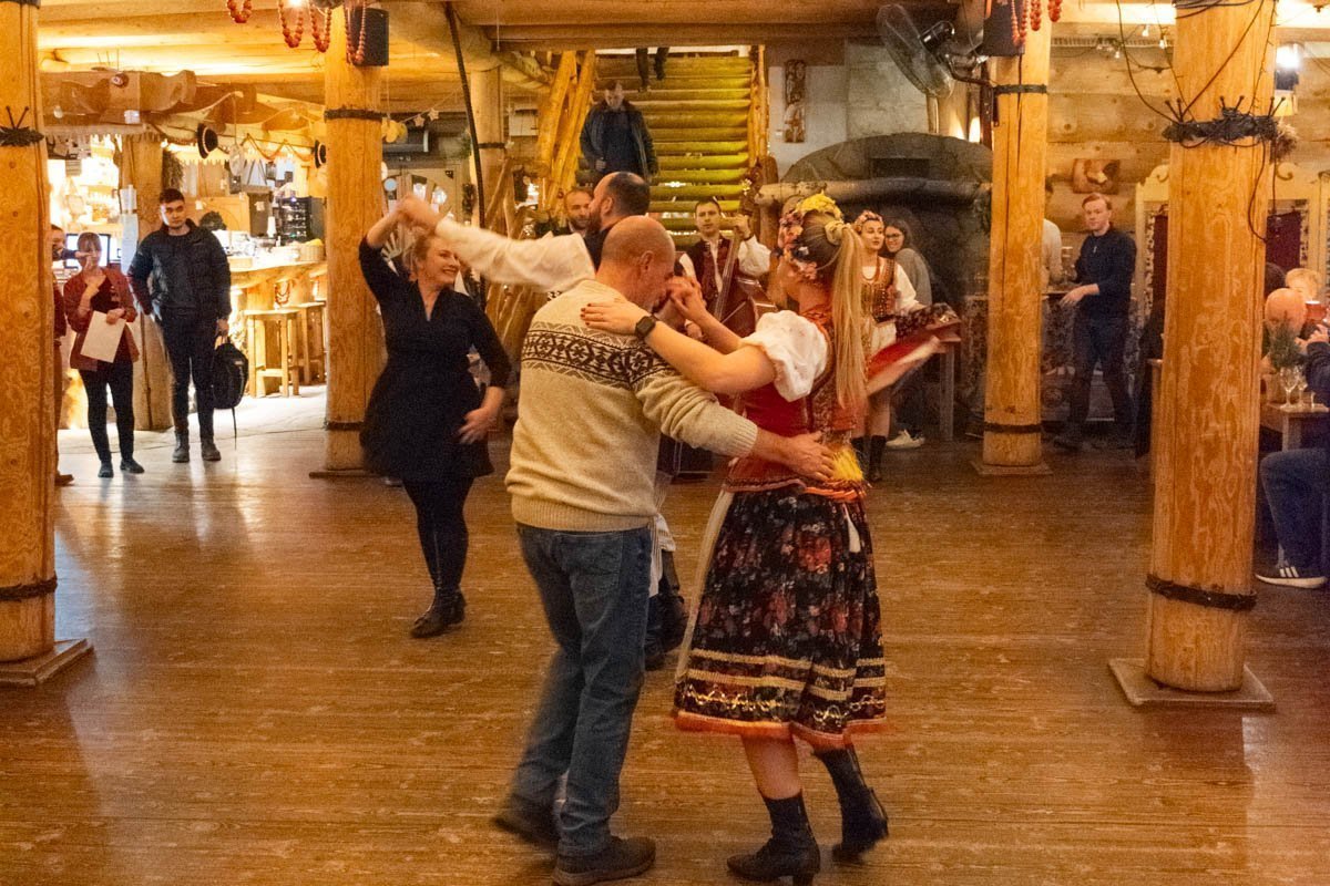 Danse polonaise traditionnelle à Cracovie