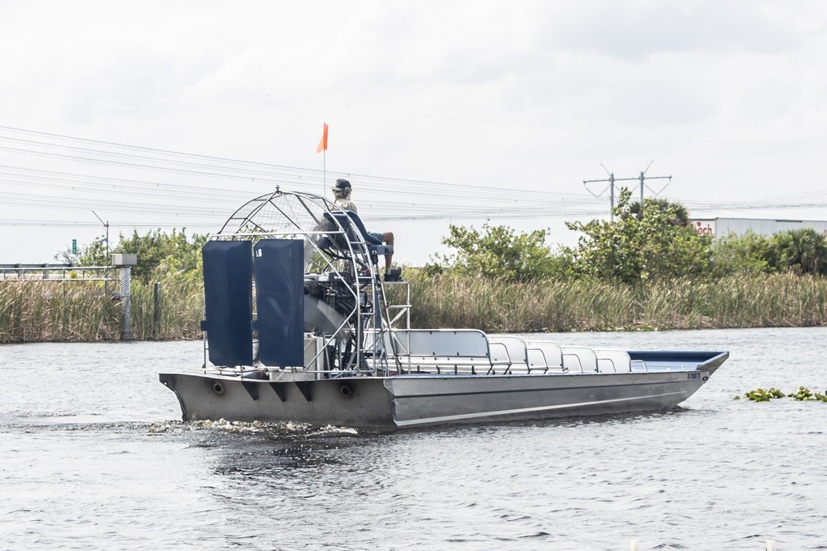Airboat sans touristes dans les Everglades