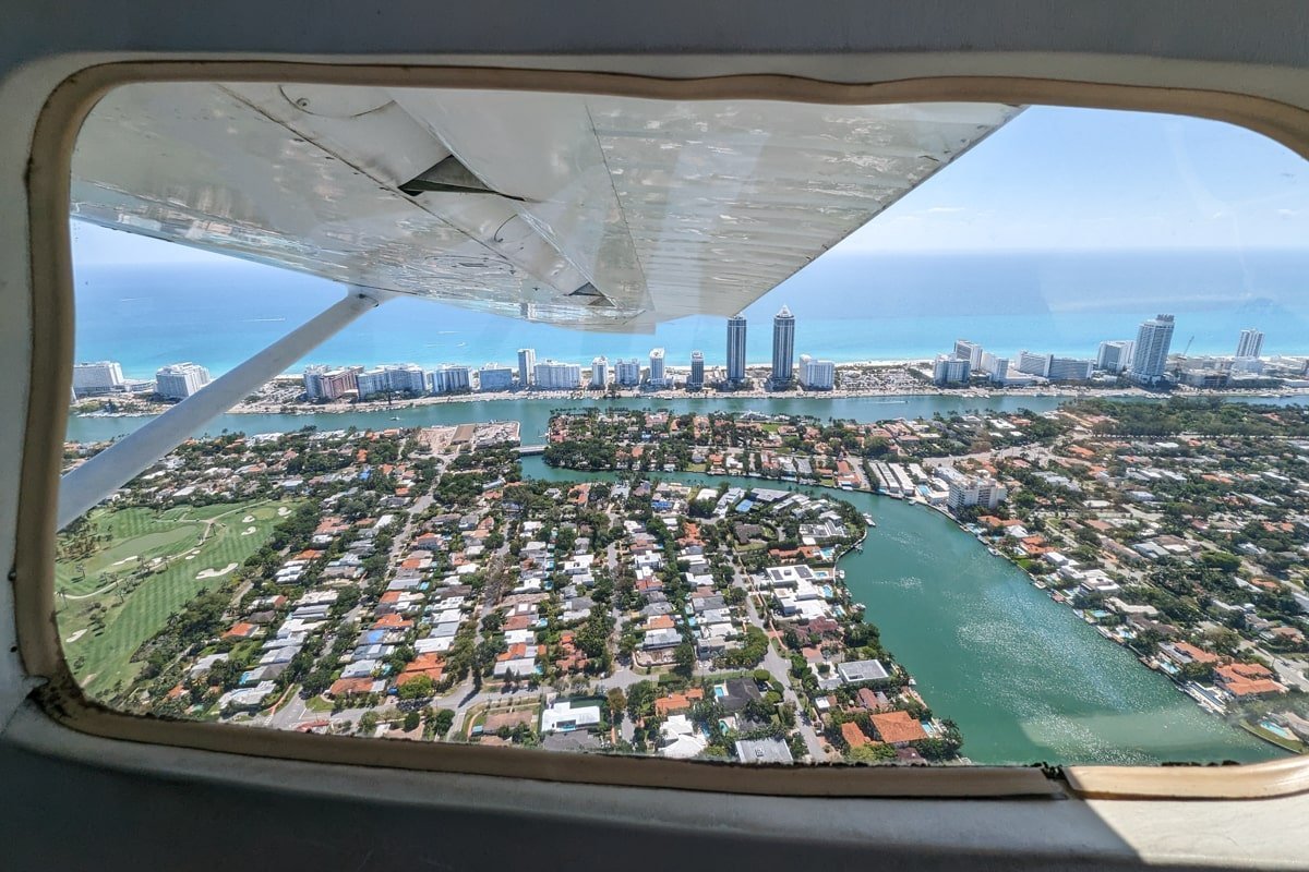 Miami vue depuis le hublot