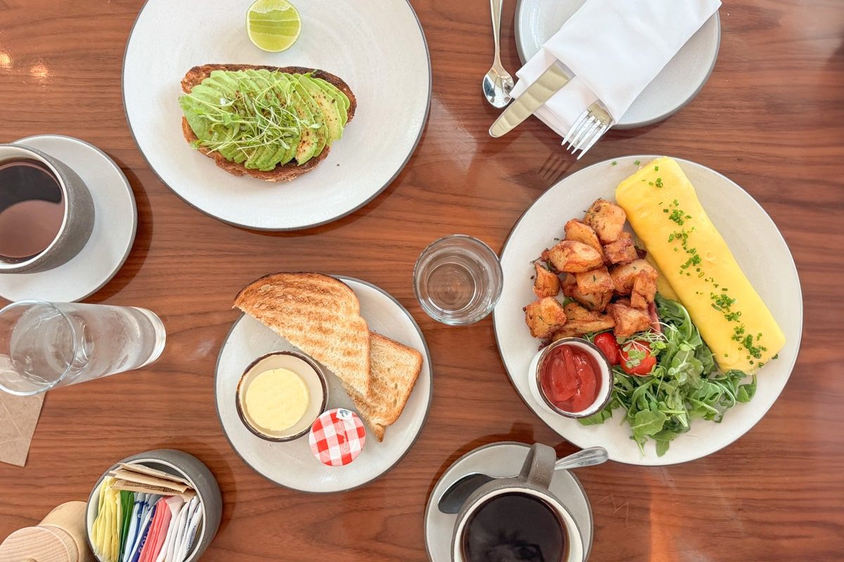 Assiettes de petit-déjeuner au Miami Beach Edition