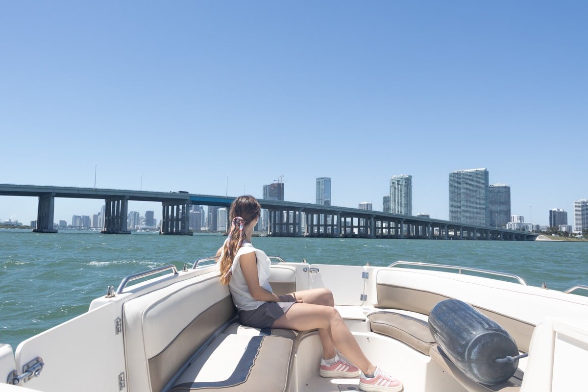 Vue sur Downtown depuis un bateau