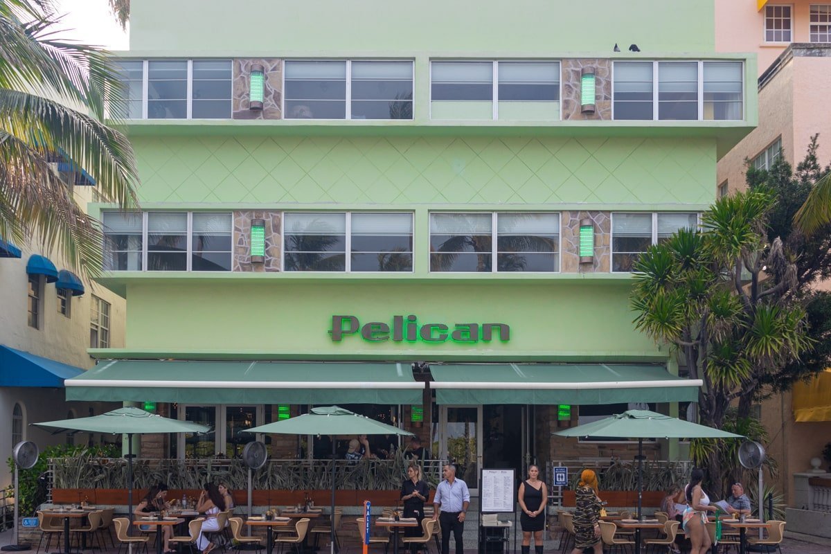 Façade de l'hôtel Pelican