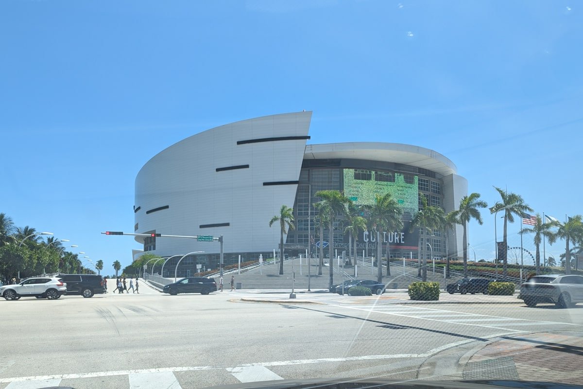 Extérieur de Kaseya Center