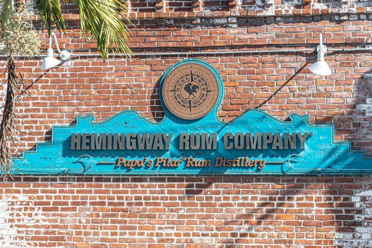 Enseigne de la Hemingway Rum company