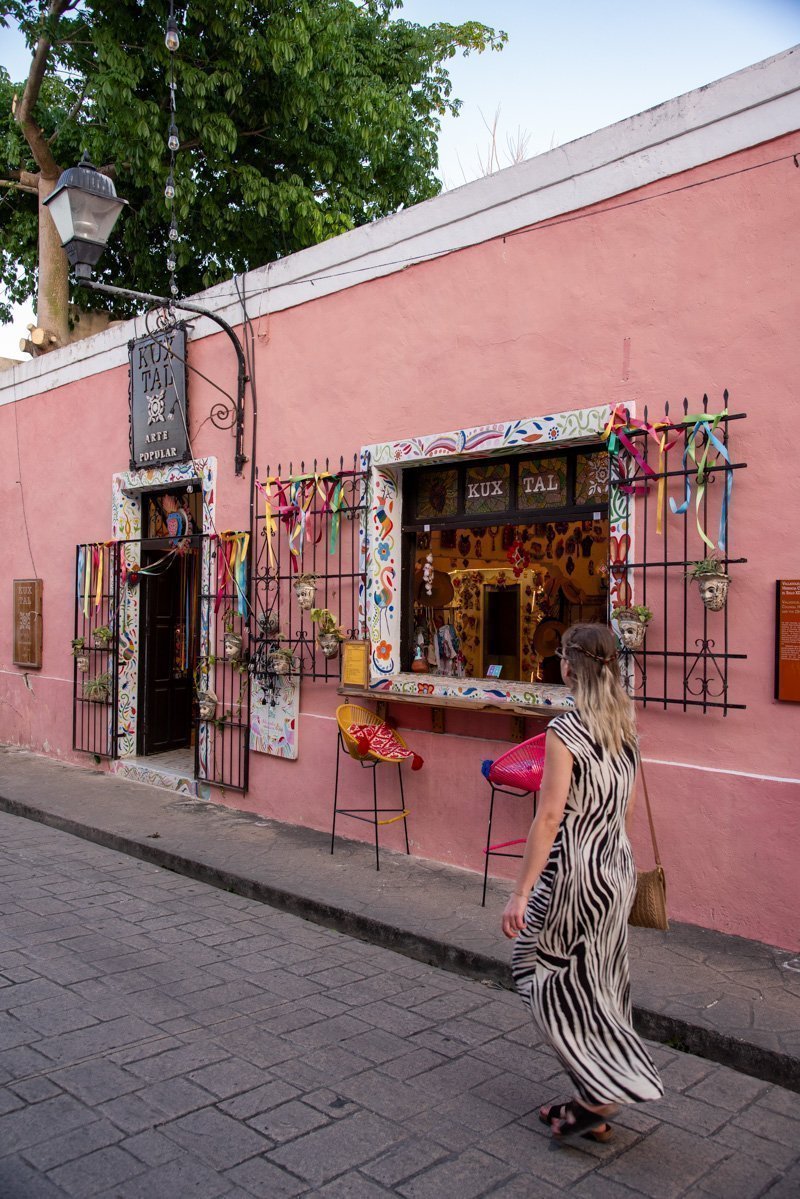 Boutique d'art artisanal