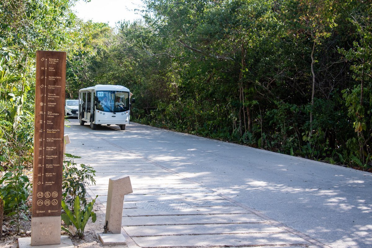 Bus en direction de Tulum
