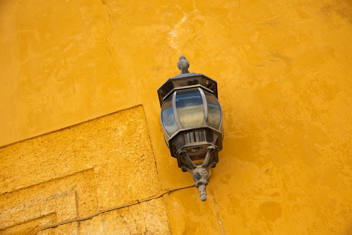 Lampadaire dans les rues d'Izamal, Mexique