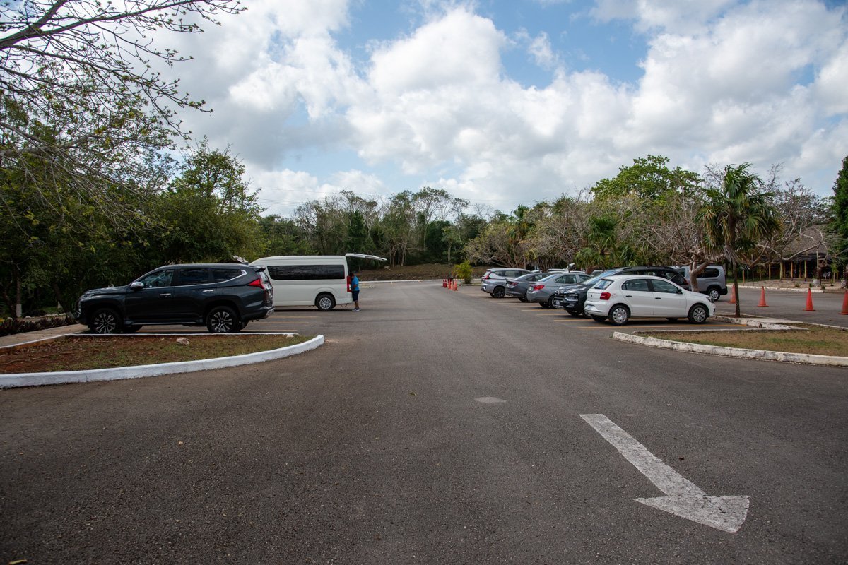 Parking d'Ek Balam, Mexique