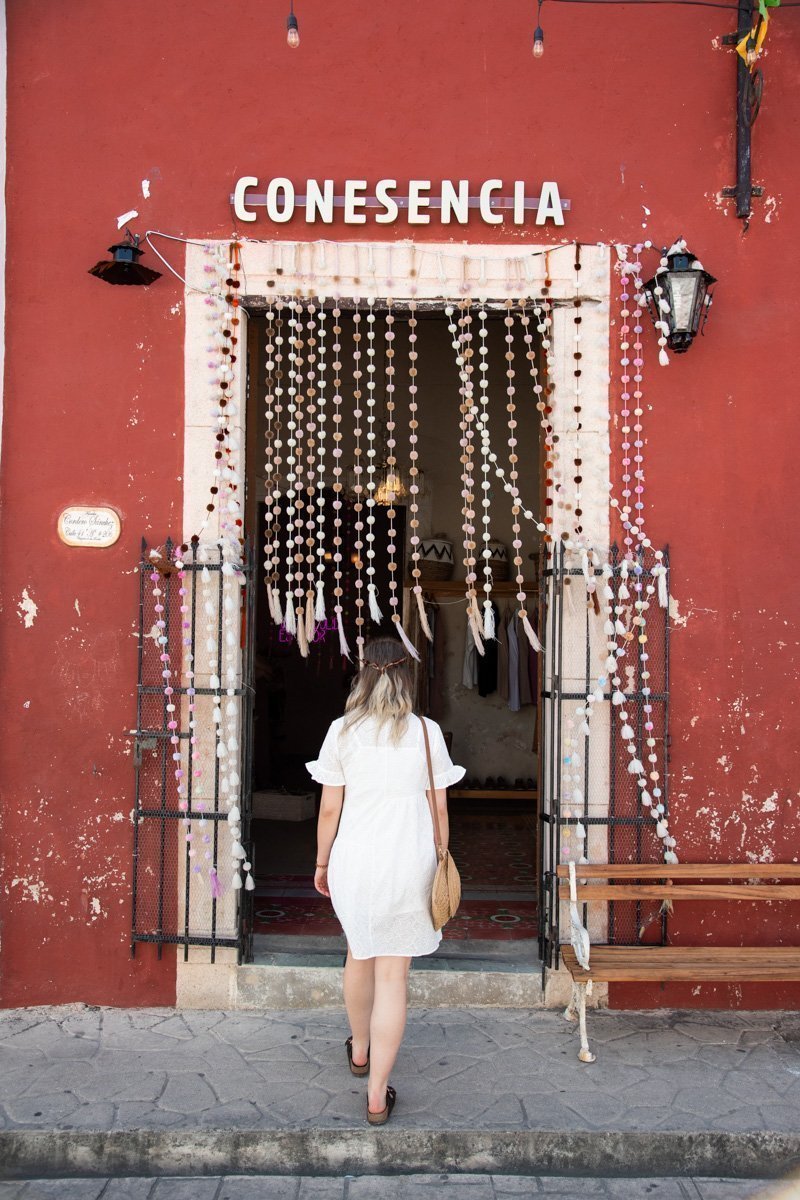 Passage dans une boutique