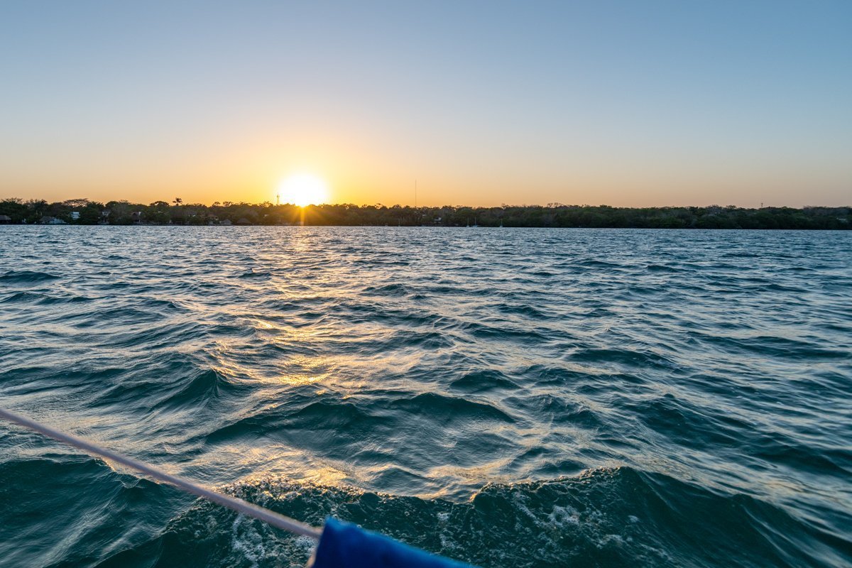 Lever de soleil sur la lagune